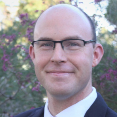 Headshot of Dr. Tom Barratt